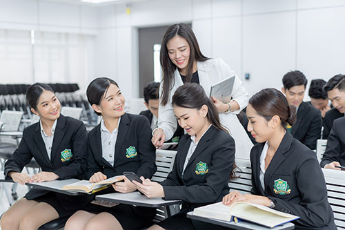 Pim ติด Top 5 มหาวิทยาลัยไทยในเอเชีย  ด้านความแข็งแกร่งของการเรียนการสอนในระดับ A - บริษัท ซีพี ออลล์ จํากัด  (มหาชน)